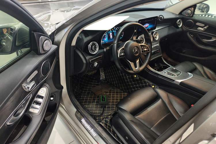 Used Mercedes-Benz C-Class 2019 Restyled C 260 L Sport Edition Driver Seat