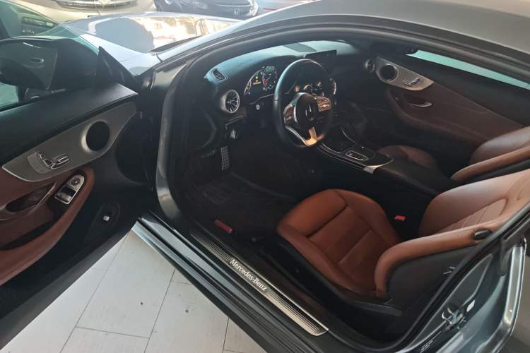 Used Mercedes-Benz C-Class 2019 C 260 Coupe Driver Seat