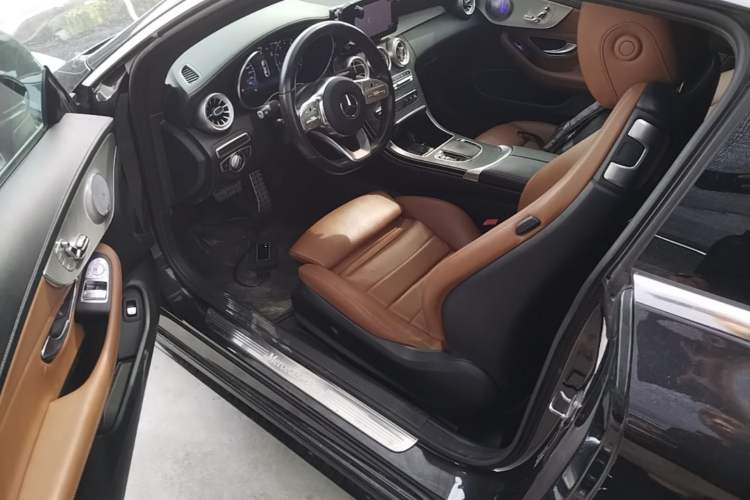 Used Mercedes-Benz C-Class 2019 C 260 4MATIC Coupe Driver Seat