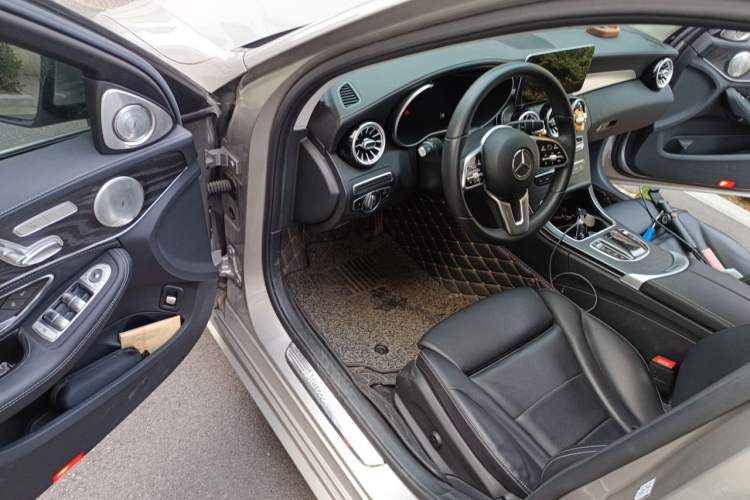 Used Mercedes-Benz C-Class 2019 Restyled C 260 L Sport Edition Driver Seat
