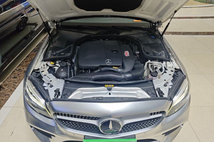 Used Mercedes-Benz C-Class 2019 C 260 Estate Engine Bay