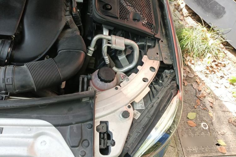 Used Mercedes-Benz C-Class 2019 C 260 Sport Edition Engine Bay Left