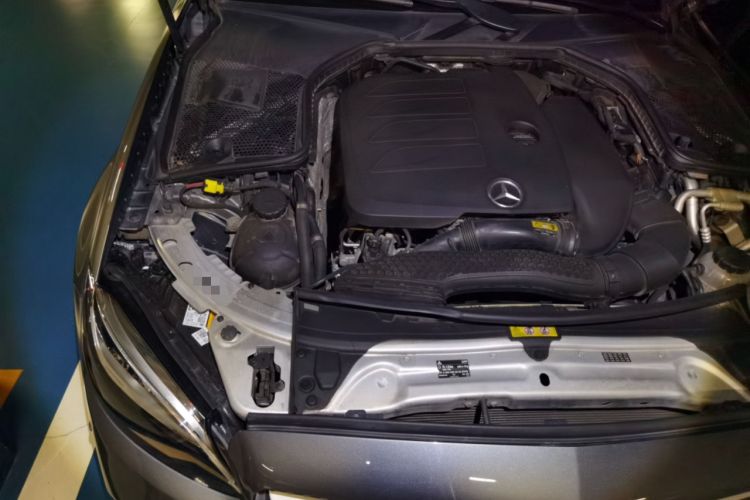 Used Mercedes-Benz C-Class 2019 C 260 L Sport Edition Engine Bay Right