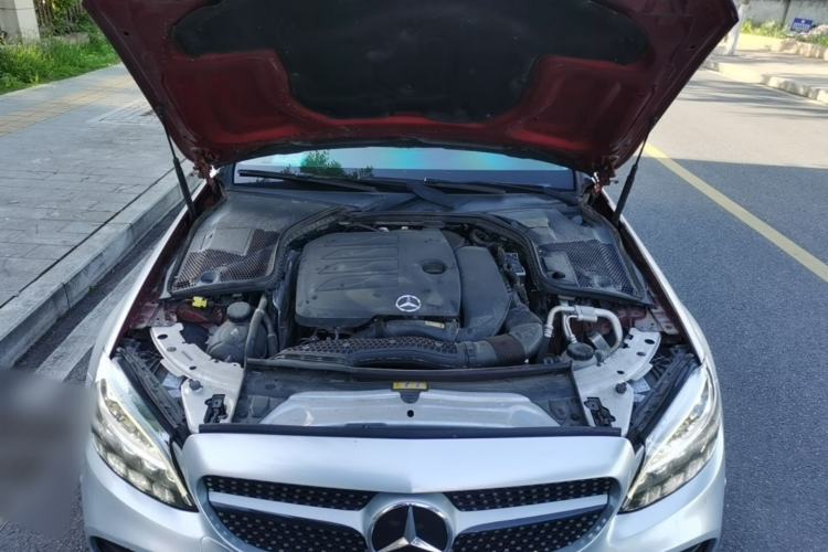Used Mercedes-Benz C-Class 2019 C 260 Estate Engine Bay