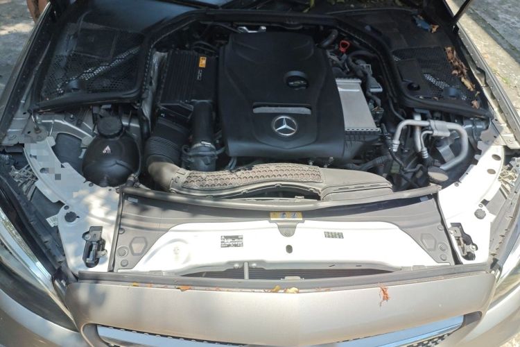 Used Mercedes-Benz C-Class 2019 C 180 L Fashion Edition Sport Version Engine Bay