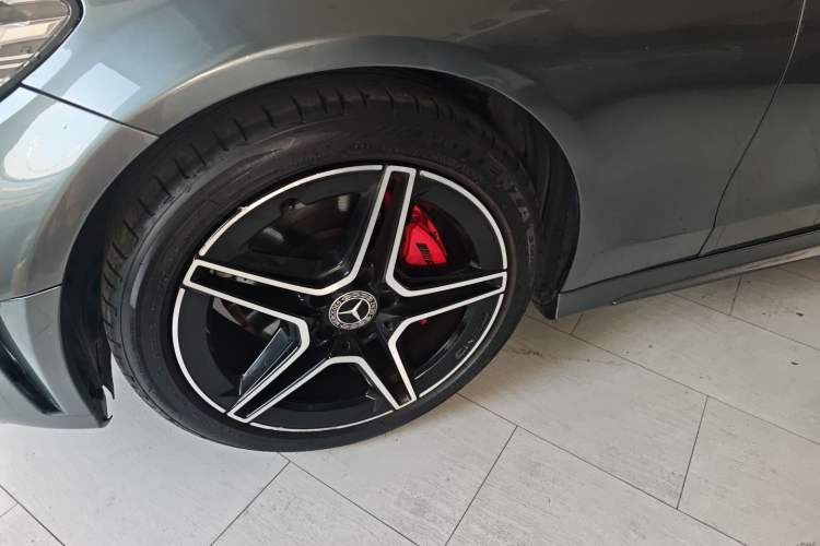 Used Mercedes-Benz C-Class 2019 C 260 Coupe Exterior 4