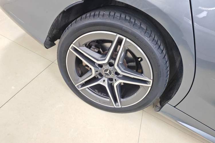 Used Mercedes-Benz C-Class 2019 C 260 Estate Exterior 8