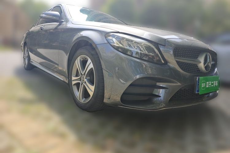 Used Mercedes-Benz C-Class 2019 Restyled C 260 L Sport Edition Front Right 45 Deg