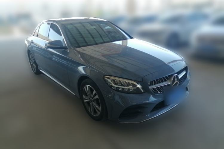 Used Mercedes-Benz C-Class 2019 C 180 L Fashion Edition Sport Version Front Right 45 Deg
