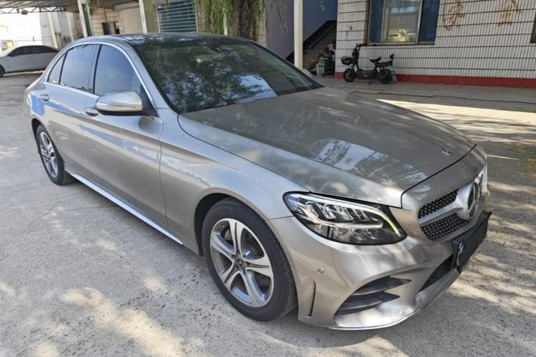 Used Mercedes-Benz C-Class 2019 Restyled C 260 L Sport Edition Front Right 45 Deg