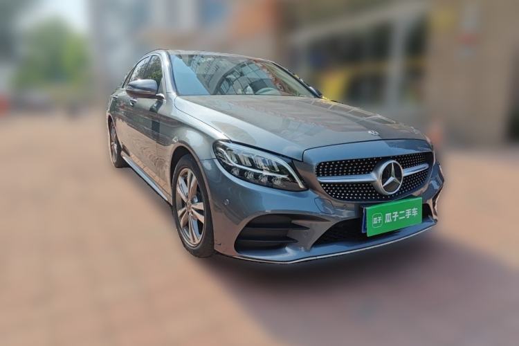 Used Mercedes-Benz C-Class 2019 C 180 L Fashion Edition Sport Version Front Right 45 Deg