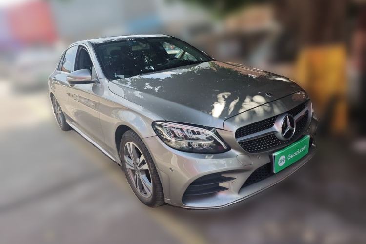 Used Mercedes-Benz C-Class 2019 C 180 L Fashion Edition Sport Version Front Right 45 Deg