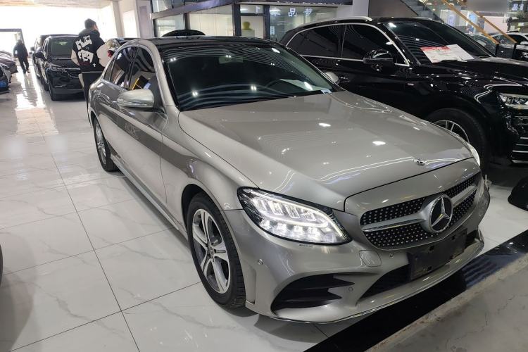 Used Mercedes-Benz C-Class 2019 Restyled C 260 L Sport Edition Front Right 45 Deg