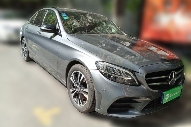 Used Mercedes-Benz C-Class 2019 C 260 Sport Edition Front Right 45 Deg