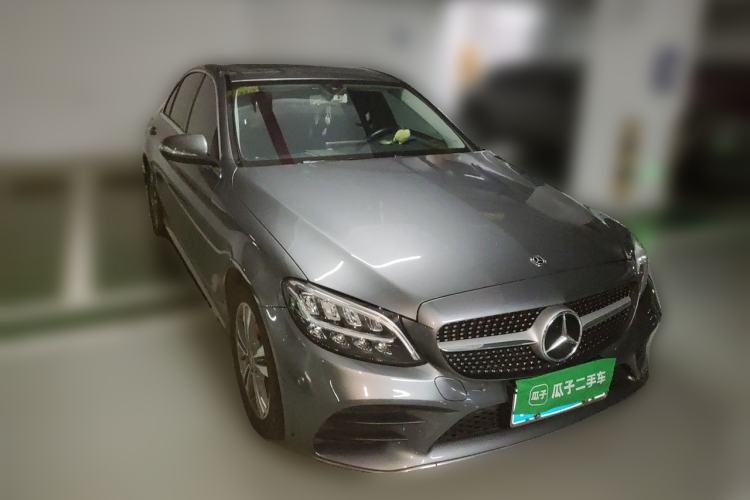 Used Mercedes-Benz C-Class 2019 C 180 L Fashion Edition Sport Version Front Right 45 Deg