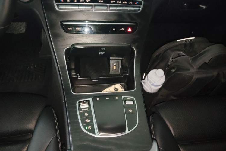 Used Mercedes-Benz C-Class 2019 C 260 L Sport Edition Gear Lever