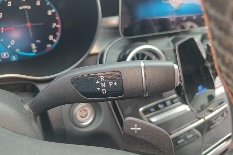 Used Mercedes-Benz C-Class 2019 Restyled C 260 L Sport Edition Gear Lever