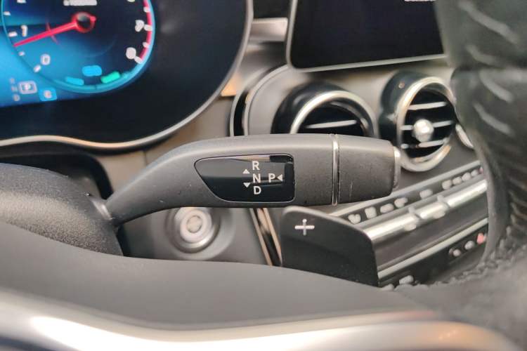 Used Mercedes-Benz C-Class 2019 Restyled C 260 L Sport Edition Gear Lever