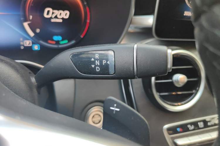 Used Mercedes-Benz C-Class 2019 Restyled C 260 L Sport Edition Gear Lever
