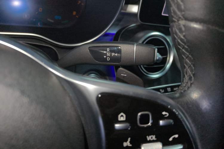 Used Mercedes-Benz C-Class 2019 C 260 Estate Gear Lever
