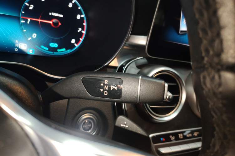 Used Mercedes-Benz C-Class 2019 C 260 Estate Gear Lever