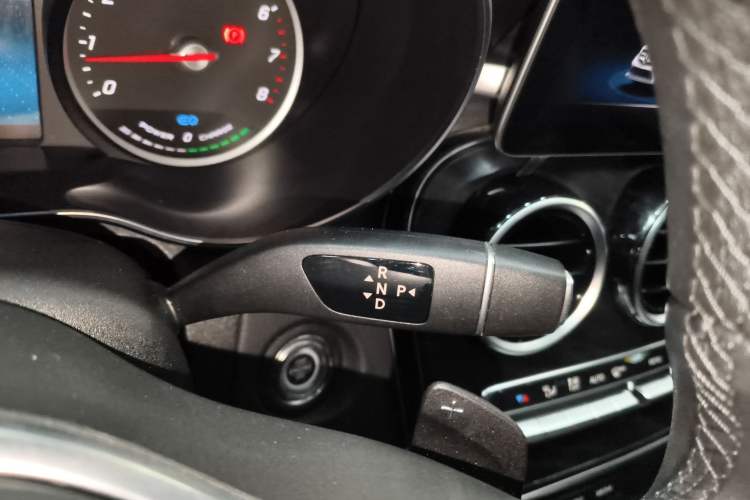 Used Mercedes-Benz C-Class 2019 C 260 L Sport Edition Gear Lever