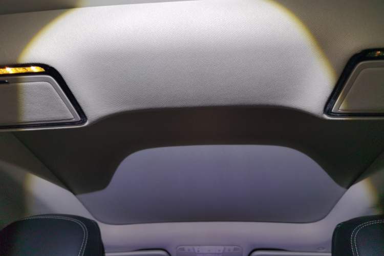 Used Mercedes-Benz C-Class 2019 C 260 L Sport Edition Headliner