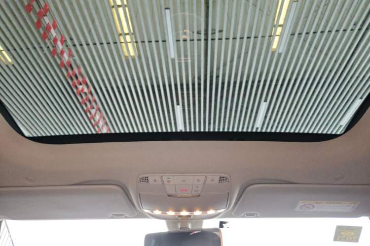 Used Mercedes-Benz C-Class 2019 C 260 Estate Headliner
