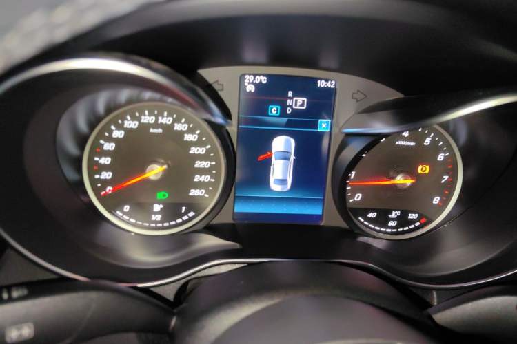Used Mercedes-Benz C-Class 2019 C 180 L Fashion Edition Sport Version Instrument Cluster