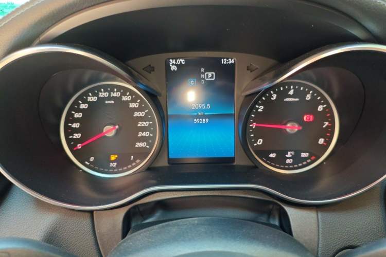 Used Mercedes-Benz C-Class 2019 C 180 L Fashion Edition Sport Version Instrument Cluster