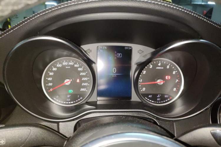 Used Mercedes-Benz C-Class 2019 C 180 L Fashion Edition Sport Version Instrument Cluster