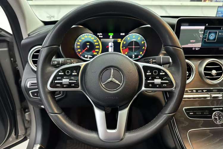 Used Mercedes-Benz C-Class 2019 C 260 Estate Interior 3