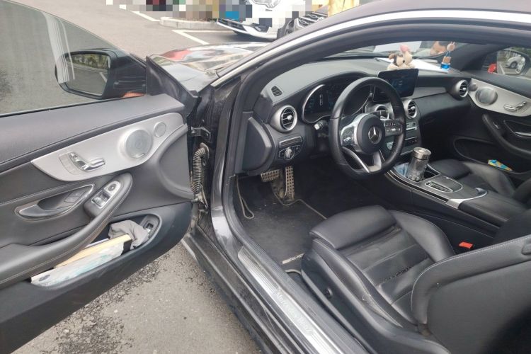 Used Mercedes-Benz C-Class 2019 C 260 Coupe Interior 3