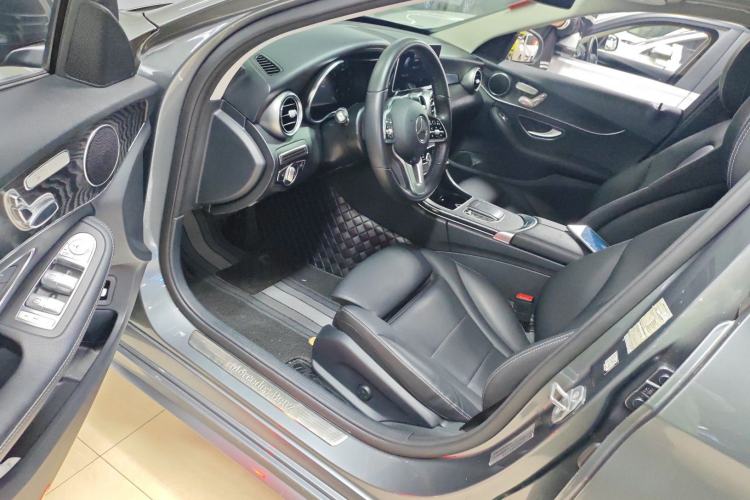 Used Mercedes-Benz C-Class 2019 C 260 Estate Interior 3