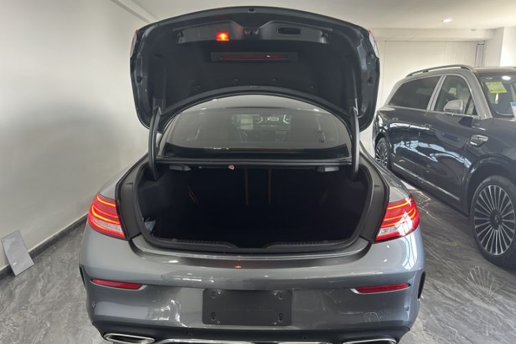 Used Mercedes-Benz C-Class 2019 C 260 Coupe Interior 7
