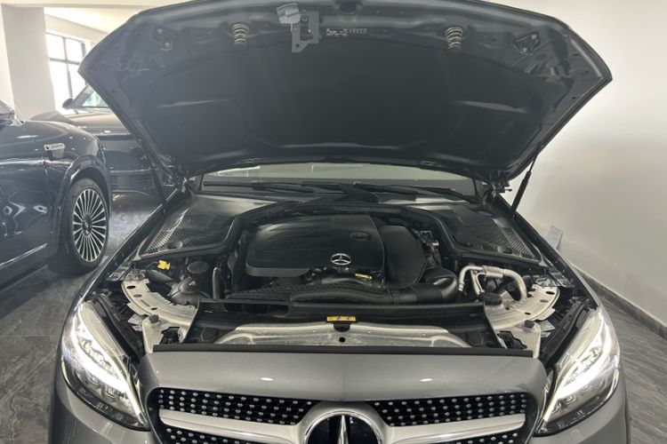 Used Mercedes-Benz C-Class 2019 C 260 Coupe Interior 8