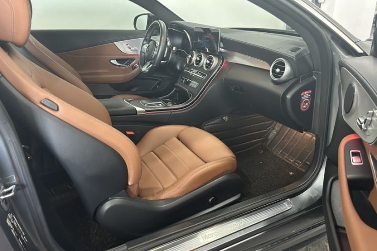 Used Mercedes-Benz C-Class 2019 C 260 Coupe Interior 9