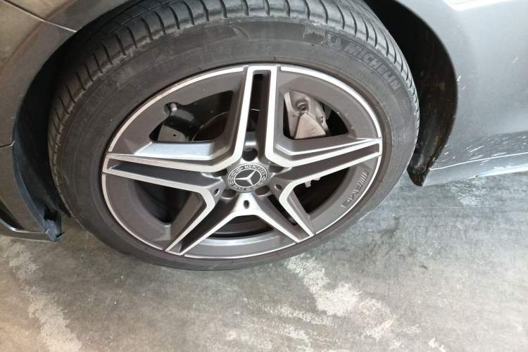 Used Mercedes-Benz C-Class 2019 C 260 Estate Left Front Wheel Hub