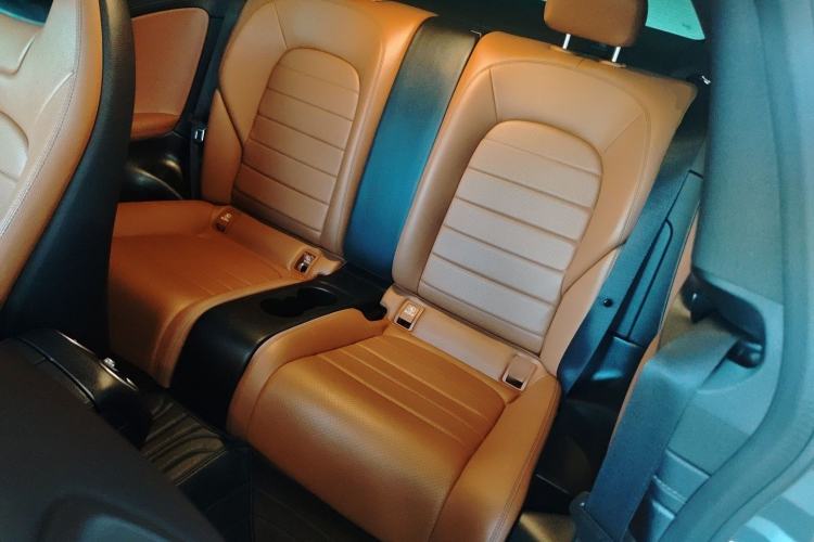 Used Mercedes-Benz C-Class 2019 C 260 Coupe Left Rear Seat