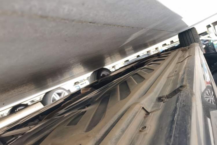 Used Mercedes-Benz C-Class 2019 C 260 4MATIC Coupe Left Side Sill