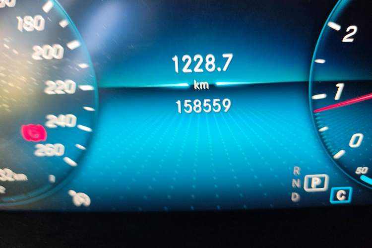 Used Mercedes-Benz C-Class 2019 Restyled C 260 L Sport Edition Odometer Close Up