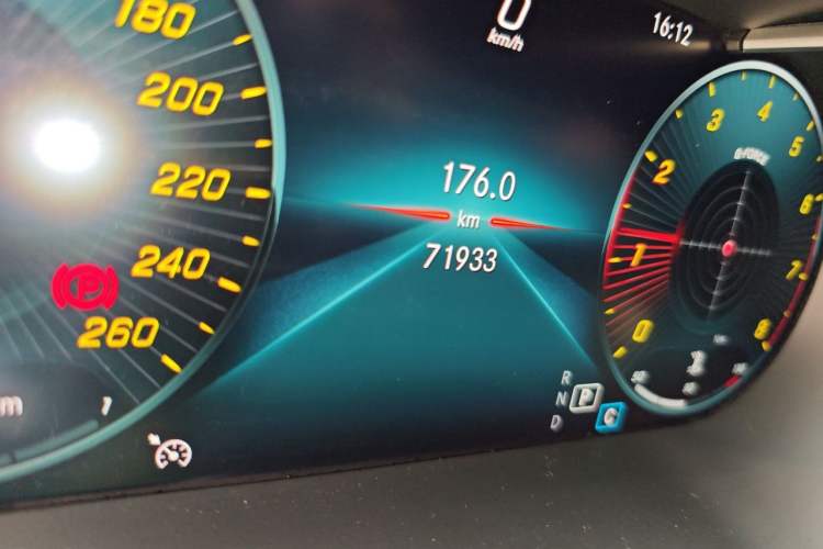 Used Mercedes-Benz C-Class 2019 C 260 Coupe Odometer Close Up