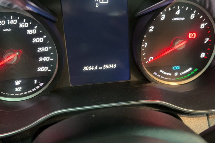 Used Mercedes-Benz C-Class 2019 C 260 L Sport Edition Odometer Close Up