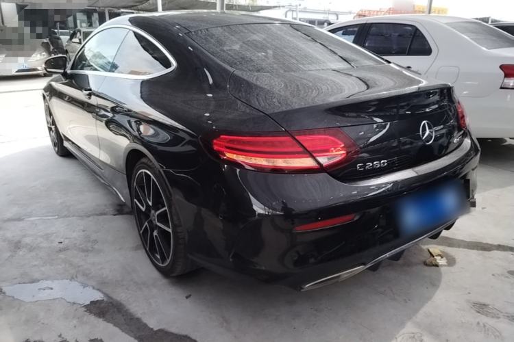 Used Mercedes-Benz C-Class 2019 C 260 4MATIC Coupe Rear Left 45 Deg
