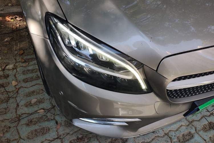 Used Mercedes-Benz C-Class 2019 Restyled C 260 L Sport Edition Right Front Headlight