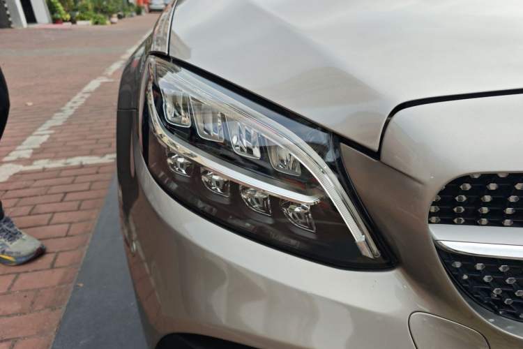 Used Mercedes-Benz C-Class 2019 C 260 Coupe Right Front Headlight