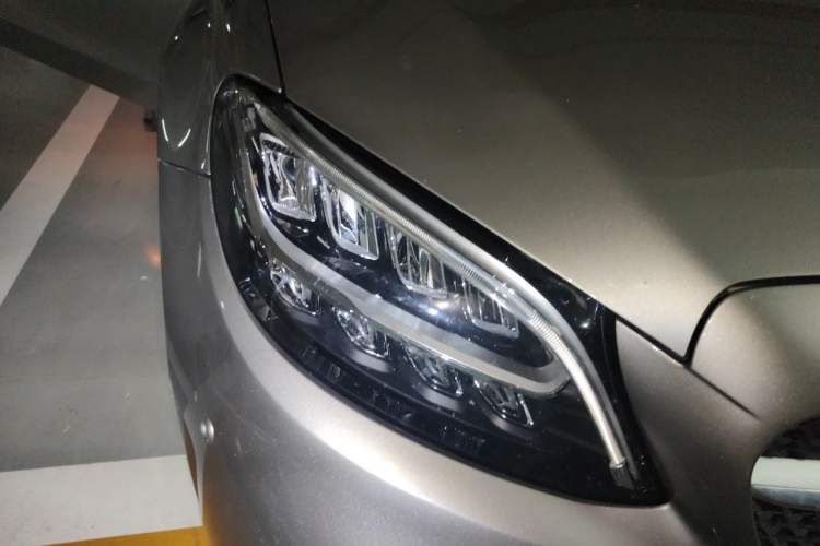 Used Mercedes-Benz C-Class 2019 Restyled C 260 L Sport Edition Right Front Headlight
