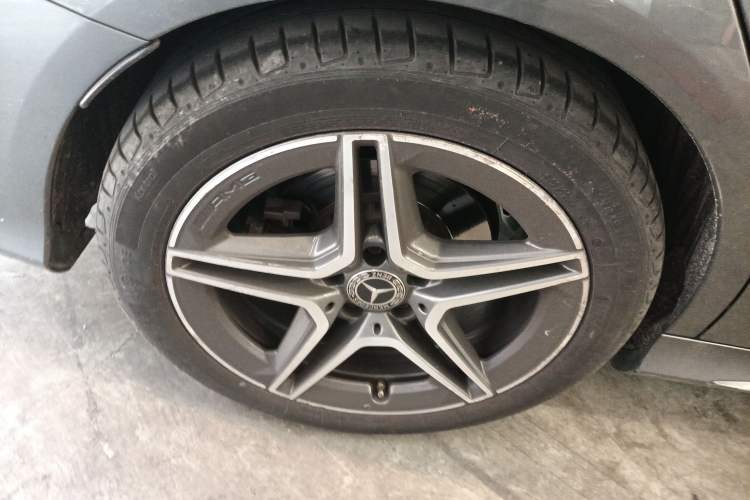 Used Mercedes-Benz C-Class 2019 C 260 Estate Right Rear Wheel Hub