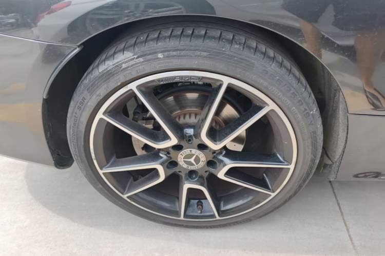 Used Mercedes-Benz C-Class 2019 C 260 4MATIC Coupe Right Rear Wheel Hub