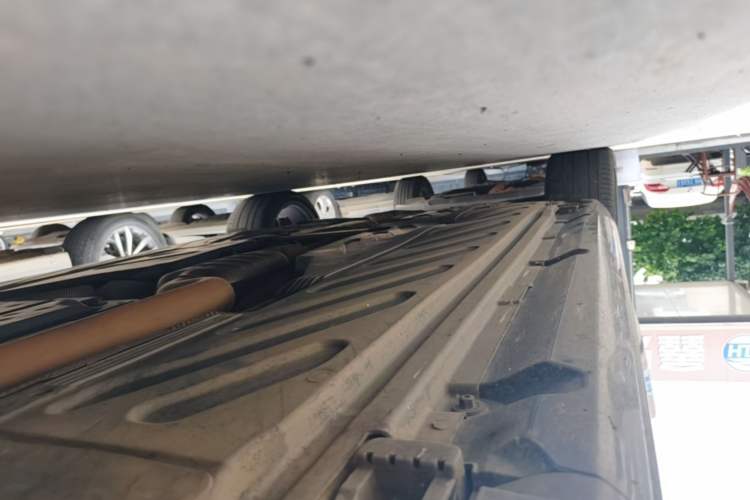 Used Mercedes-Benz C-Class 2019 C 260 4MATIC Coupe Right Side Sill